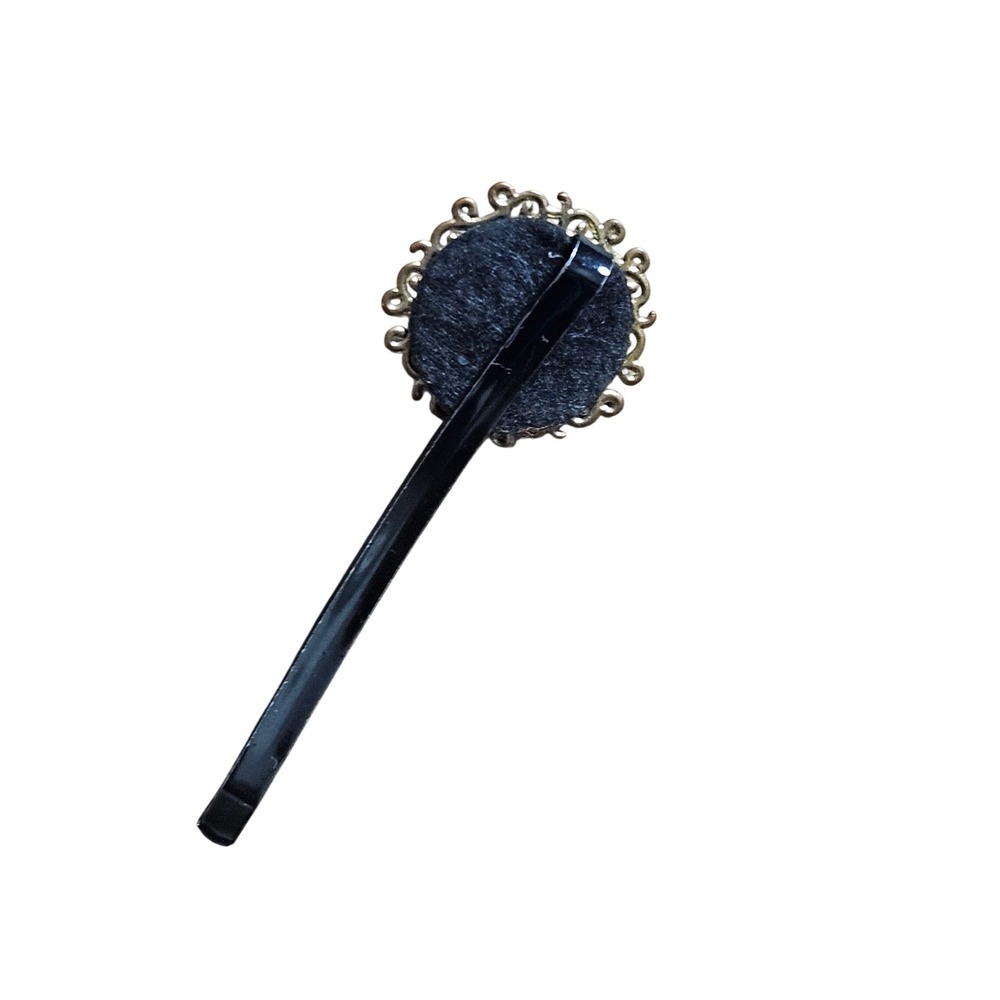 Vintage Chanel Faux Pearl CC Logo Beauty Hair Pin Gold Tone Filigree Bobby Pin - Picture 2 of 4